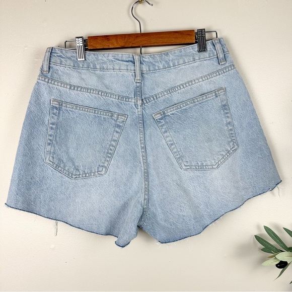 TOPSHOP Denim Shorts A-Line Mom Shorts Bleach Wash - Picture 5 of 17